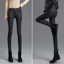 Load image into Gallery viewer, Stretch Jeans