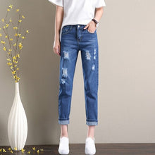 Load image into Gallery viewer, Blue Ripped Jeans